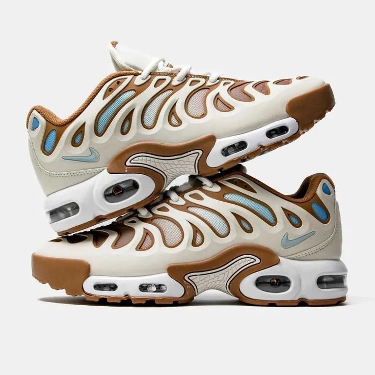 Nike air max plus drift