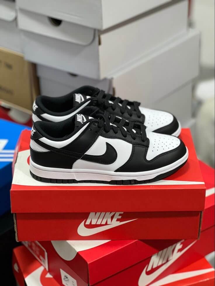 Nike dunk low panda