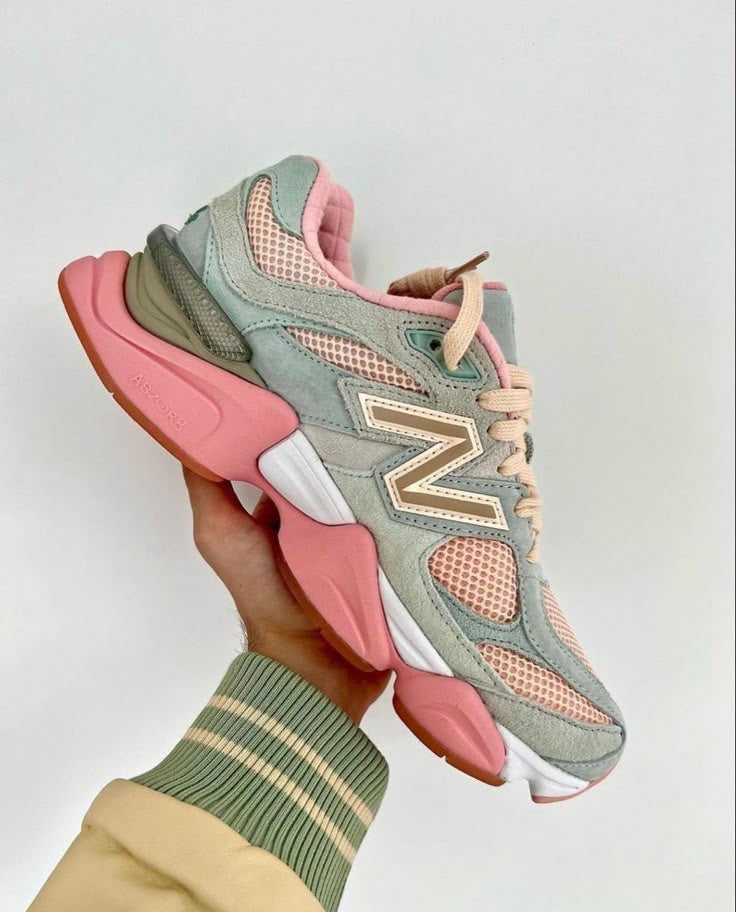 New balance 9060 “ pink & grey “
