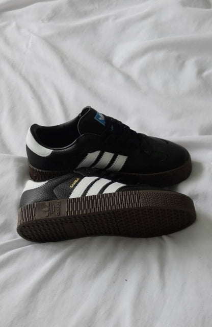 Adidas sambarose