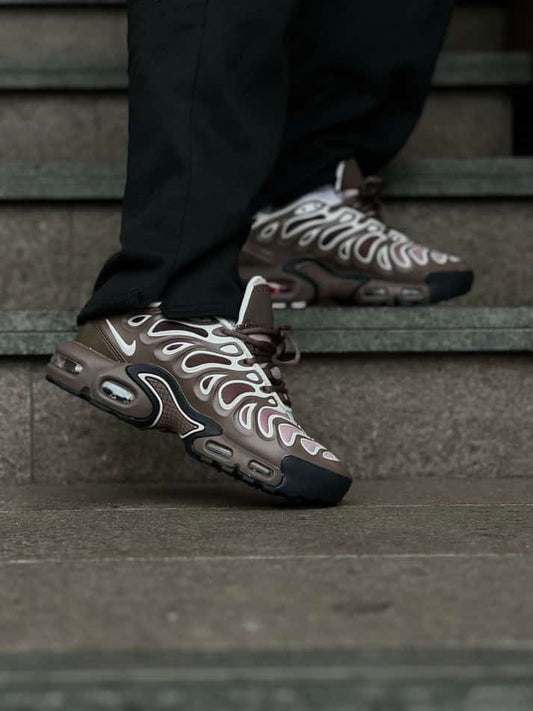 Nike air max plus drift